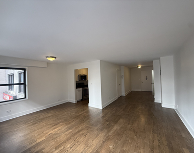 220 East 63rd Street - Photo Thumbnail 6