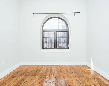 358 Palmetto Street - Photo Thumbnail 4