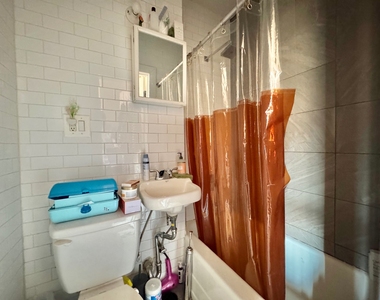 11 Locust Street - Photo Thumbnail 7
