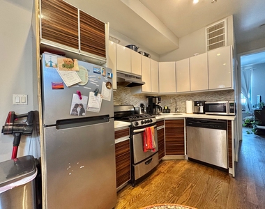 11 Locust Street - Photo Thumbnail 5