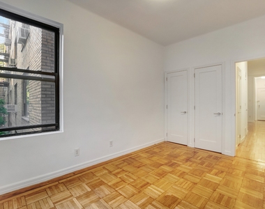 109 East 88th Street - Photo Thumbnail 2