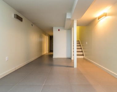 179 Maujer Street - Photo Thumbnail 9