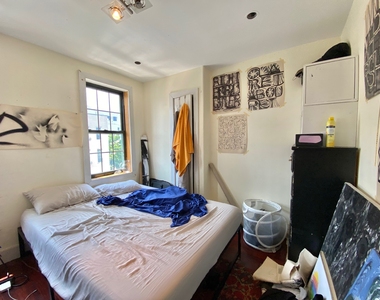 149 Wilson Avenue - Photo Thumbnail 4