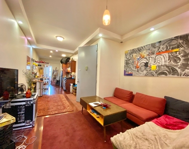 149 Wilson Avenue - Photo Thumbnail 6