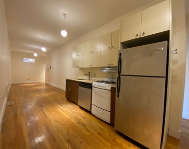 253 Stockholm Street - Photo Thumbnail 4