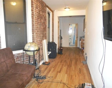Hudson & W 10th - Photo Thumbnail 2