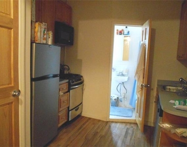 Hudson & W 10th - Photo Thumbnail 5