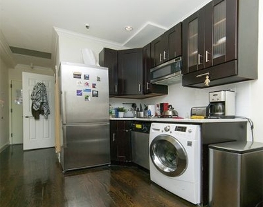W 14th & 8th Ave - Photo Thumbnail 2