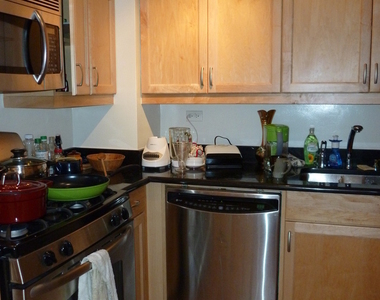 W 14th & 6th  - Photo Thumbnail 3