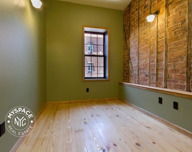 212 Starr Street - Photo Thumbnail 5