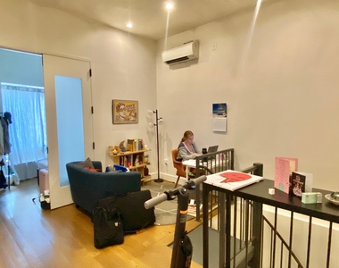 162 Central Avenue - Photo Thumbnail 5