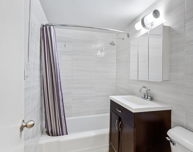 220 East 60th Street - Photo Thumbnail 5