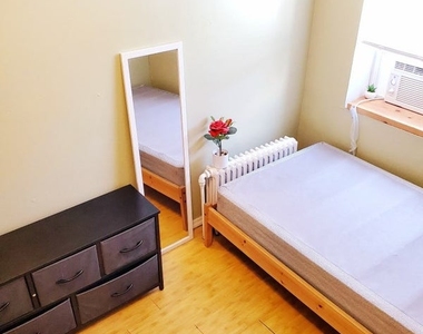 306 Rogers Avenue - Photo Thumbnail 16