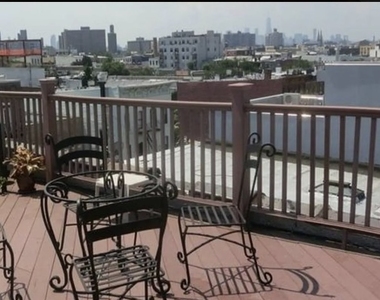 179 Knickerbocker Avenue - Photo Thumbnail 9