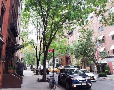 East 63rd Street - Photo Thumbnail 3