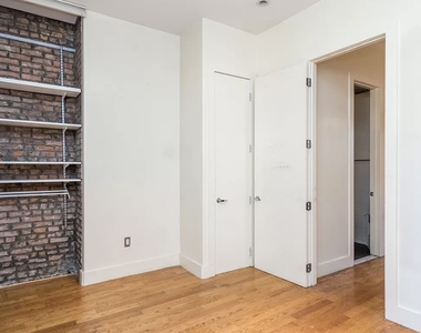 12 Underhill Avenue - Photo Thumbnail 6