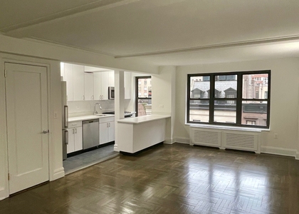 East 38th St /Lexington Ave - Photo 1