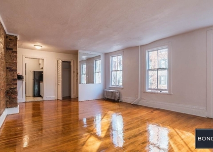 2 Bedrooms, West Village Rental in NYC for $4,000 - Photo 1