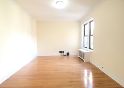 Bennett Ave. - Photo 1