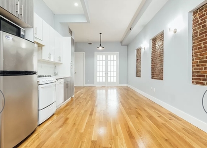 312 Bedford Ave - Photo 1