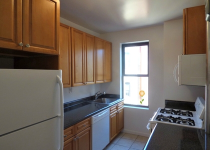 2 Bedrooms, Washington Heights Rental in NYC for $2,995 - Photo 1