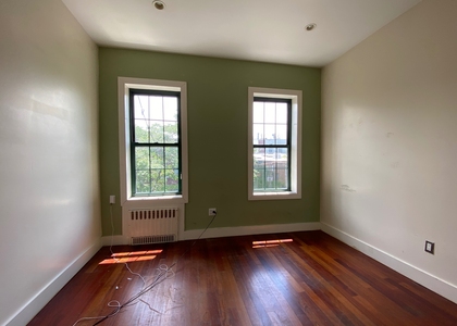 184 Jefferson Street - Photo 1