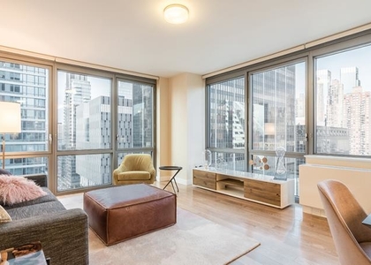 Studio, Hell's Kitchen Rental in NYC for $3,380 - Photo 1