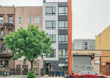 1234 Bedford Ave - Photo 1