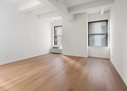 Studio, Financial District Rental in NYC for $3,995 - Photo 1