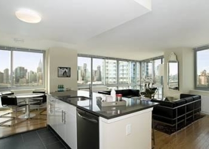 2 Bedrooms, Hunters Point Rental in NYC for $5,295 - Photo 1
