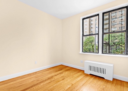 4th  Street & 2nd avenue  - Photo 1