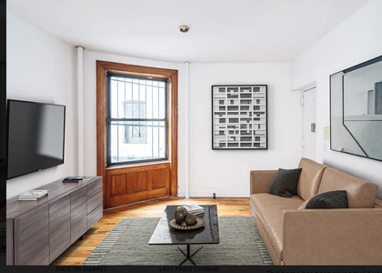 49th Street and 9th avenue  - Photo 1