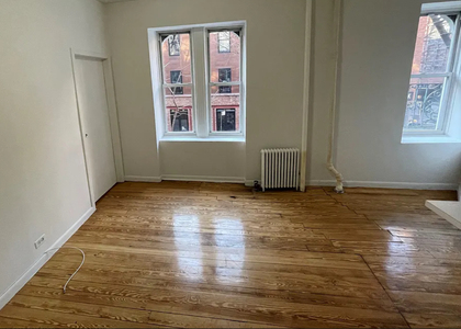 360 West 48th Street - Photo 1