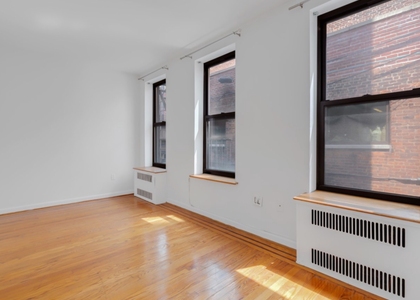 211East 10th Street/ 2 nd aven - Photo 1