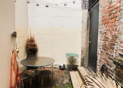 283 E 7th St - Photo 1