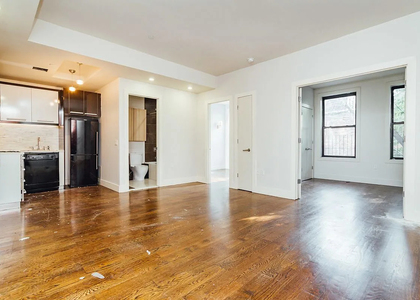 137 Manhattan Ave - Photo 1