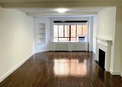 20 5th Avenue  - Photo 1