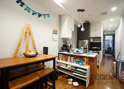 174 Knickerbocker Avenue - Photo 1