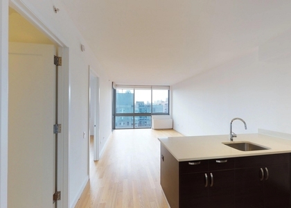 Columbus Avenue  - Photo 1