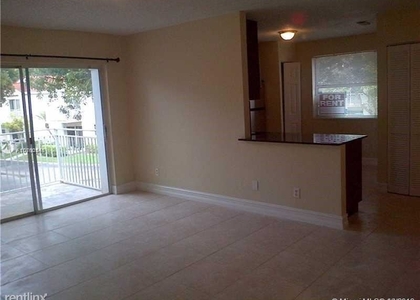2 Bedrooms, Pembroke Lakes South Rental in Miami, FL for $2,050 - Photo 1