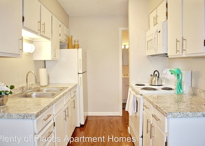 2 Bedrooms, Bear Creek Rental in Denver, CO for $1,545 - Photo 1