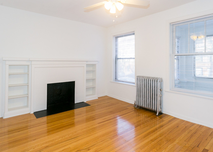 1 Bedroom, Hyde Park Rental in Chicago, IL for $1,750 - Photo 1