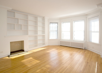 2 Bedrooms, East Hyde Park Rental in Chicago, IL for $1,825 - Photo 1