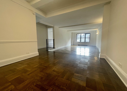 Lex and East 38th Street - Photo 1
