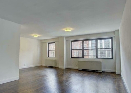 3 Bedrooms, Yorkville Rental in NYC for $6,750 - Photo 1