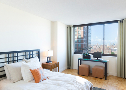 1 Bedroom, Yorkville Rental in NYC for $3,290 - Photo 1