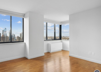 27th and Park Avenue South  - Photo 1