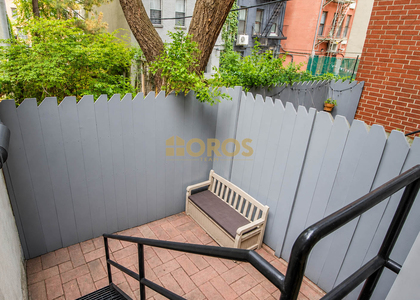 533 E 5th St - Photo 1