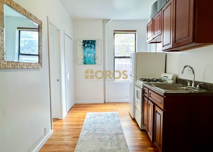 238 E 7th St - Photo 1