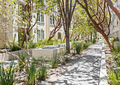 1101 Park Pl. - Photo 1